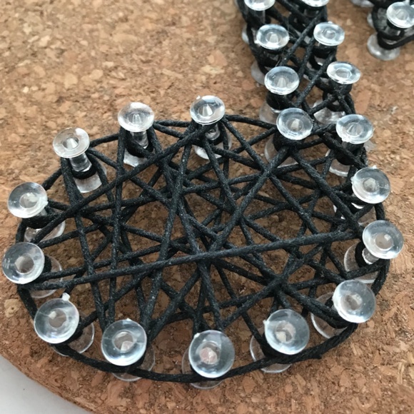 Handmade Eight Music Note Art Decor Round Black Brown Tan 7" Diameter - Picture 10 of 15